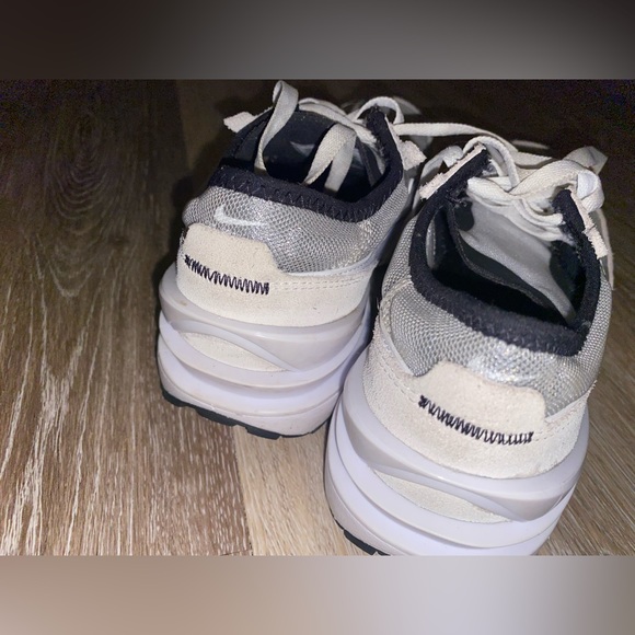 Nike running shoes... - Picture 3 of 3